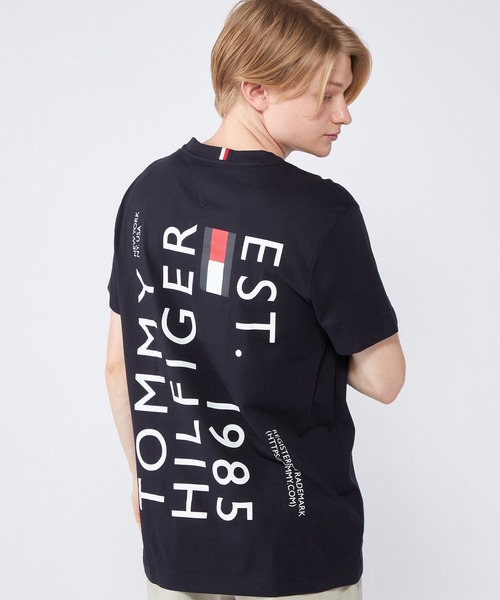 TOMMY HILFIGER（トミーヒルフィガー）の「ブランドラブバックTシャツ（Tシャツ/カットソー・メンズ・グレー/レッド/ホワイト/ネイビー・MEDIUM/SMALL/LARGE/X-LARGE）」の3枚目の写真