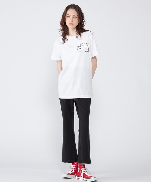 TOMMY HILFIGER（トミーヒルフィガー）の「ブランドラブバックTシャツ（Tシャツ/カットソー・メンズ・グレー/レッド/ホワイト/ネイビー・MEDIUM/SMALL/LARGE/X-LARGE）」の18枚目の写真