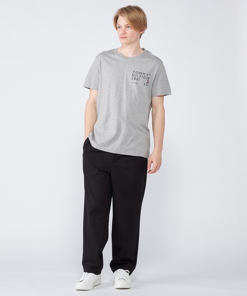 TOMMY HILFIGER（トミーヒルフィガー）の「ブランドラブバックTシャツ（Tシャツ/カットソー・メンズ・グレー/レッド/ホワイト/ネイビー・MEDIUM/SMALL/LARGE/X-LARGE）」の16枚目の写真
