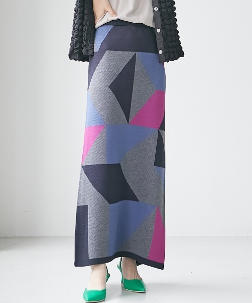 miclat（ミクラ）の「大きいサイズ　幾何学柄ニットスカート　miclat（スカート・レディース・グレー系/ベージュ系・LL/3L/4L/5L/L）」の15枚目の写真