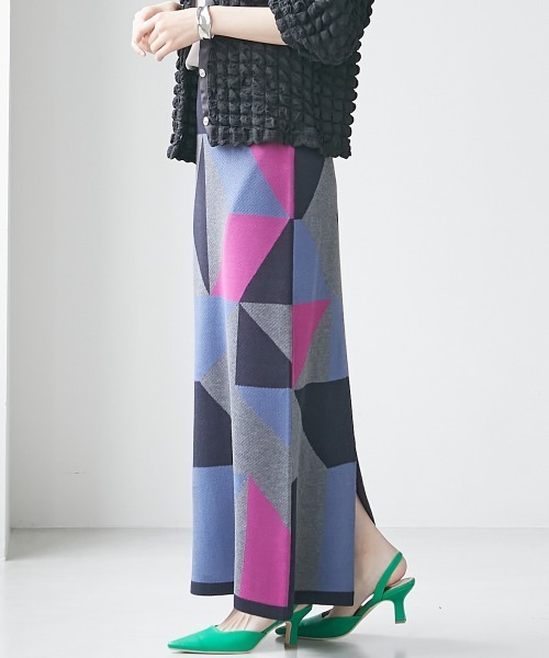 miclat（ミクラ）の「大きいサイズ　幾何学柄ニットスカート　miclat（スカート・レディース・グレー系/ベージュ系・LL/3L/4L/5L/L）」の13枚目の写真