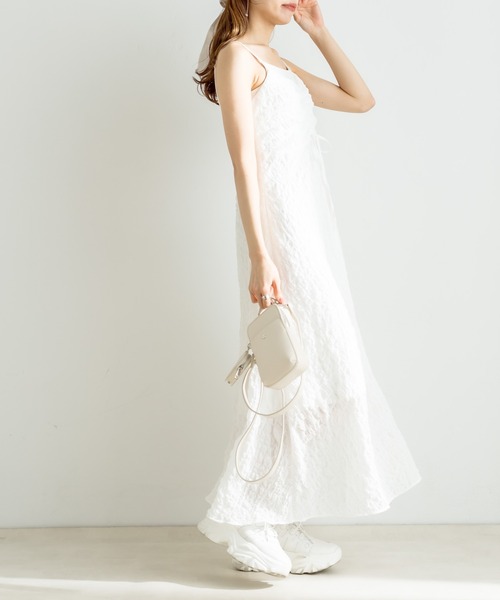 OLIVE des OLIVE(オリーブデオリーブ)の「【WEB限定カラー有】胸クシュキャミワンピース(ワンピース・レディース・サックスブルー/ブラック/オフホワイト/チェック・FREE)」の7枚目の写真