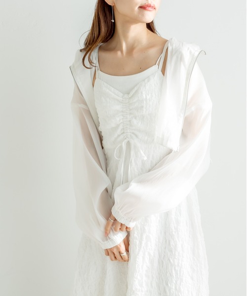 OLIVE des OLIVE(オリーブデオリーブ)の「【WEB限定カラー有】胸クシュキャミワンピース(ワンピース・レディース・サックスブルー/ブラック/オフホワイト/チェック・FREE)」の15枚目の写真