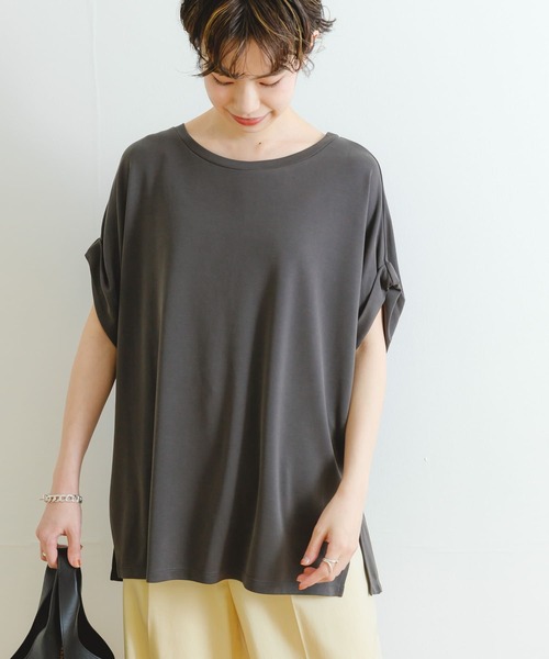 URBAN RESEARCH(アーバンリサーチ)の「Relax drape T-shirts(Tシャツ/カットソー・レディース・オフホワイト/チャコールグレー・FREE)」の2枚目の写真