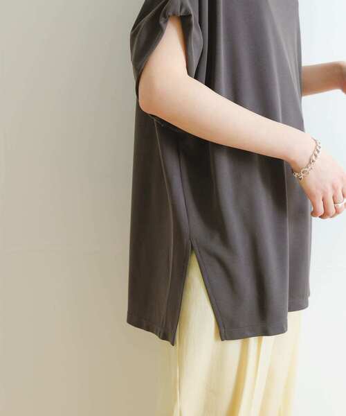URBAN RESEARCH(アーバンリサーチ)の「Relax drape T-shirts(Tシャツ/カットソー・レディース・オフホワイト/チャコールグレー・FREE)」の13枚目の写真