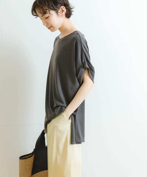 URBAN RESEARCH(アーバンリサーチ)の「Relax drape T-shirts(Tシャツ/カットソー・レディース・オフホワイト/チャコールグレー・FREE)」の19枚目の写真