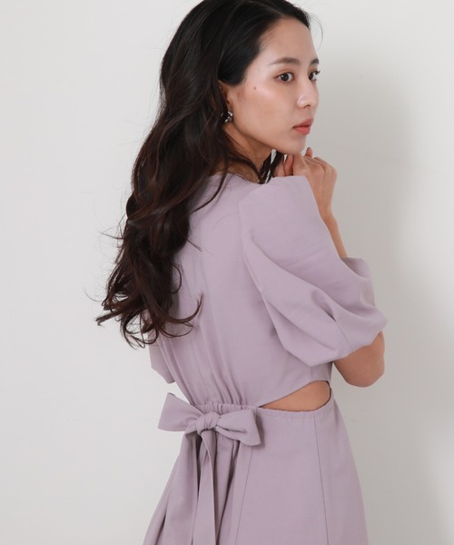 Cheek（チーク）の「ウエストスリットショースキンワンピース