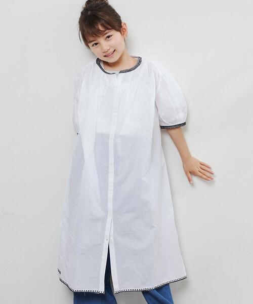 coen(コーエン)の「Market(マーケット)刺繍シャツワンピース(ワンピース・キッズ・オフホワイト/ロイヤルブルー・130/110/150)」の1枚目の写真