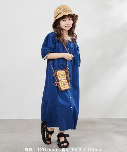 coen(コーエン)の「Market(マーケット)刺繍シャツワンピース(ワンピース・キッズ・オフホワイト/ロイヤルブルー・130/110/150)」の4枚目の写真