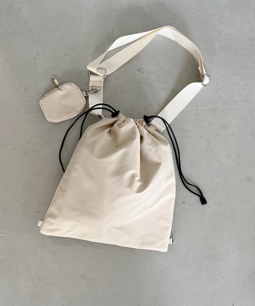 thank U more（サンキューモア）の「マルチポーチ付き【2WAY】エステルショルダーバッグ＆ボディーバッグ（ショルダーバッグ・レディース・アイボリー/ブラック/ブラウン/グリーン・FREE）」の11枚目の写真