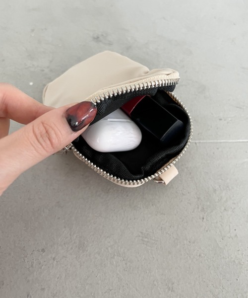 thank U more（サンキューモア）の「マルチポーチ付き【2WAY】エステルショルダーバッグ＆ボディーバッグ（ショルダーバッグ・レディース・アイボリー/ブラック/ブラウン/グリーン・FREE）」の18枚目の写真