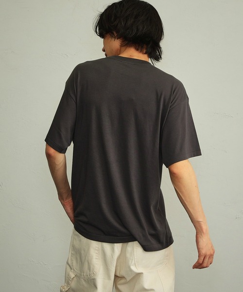 Wrangler（ラングラー）の「Wrangler/ラングラー ロゴポップ 半袖Tシャツ（Tシャツ/カットソー・メンズ・チャコールグレー/チャコール/イエロー/ホワイト系その他/グリーン/ホワイト・X-LARGE/SMALL/LARGE/MEDIUM）」の19枚目の写真