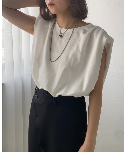 leimn(レイムン)の「パフショルダーコンパクトTシャツ(Tシャツ/カットソー・レディース・ベージュ/ホワイト/ブラック・FREE)」の6枚目の写真