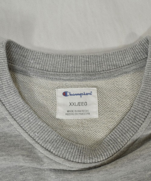 Champion(チャンピオン)の「【ヴィンテージ古着】Champion / チャンピオン ロゴ クルーネックスウェット(スウェット・メンズ・グレー・XX-LARGE)」の2枚目の写真