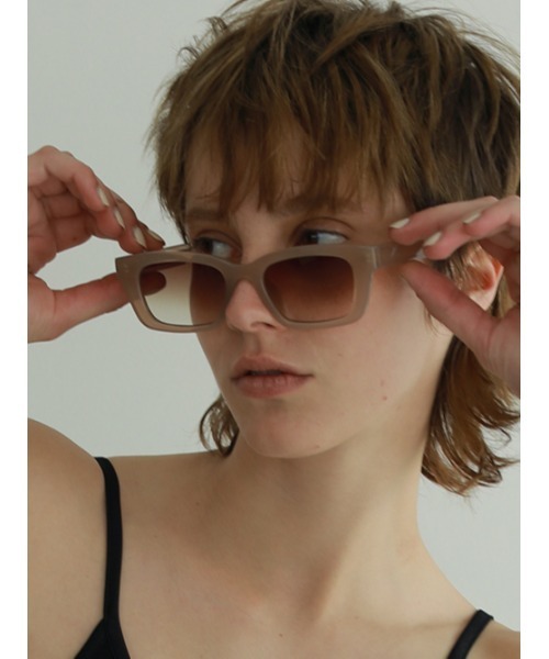 AMAIL（アマイル）の「Natural sunglasses（サングラス・レディース・ベージュ/モカ・FREE）」の11枚目の写真