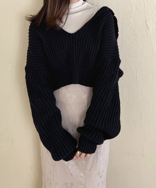 Olu.（オルドット）の「襟付きVネックショートニット（ニット/セーター・レディース・ホワイト/ブラック/カーキ・FREE）」の6枚目の写真