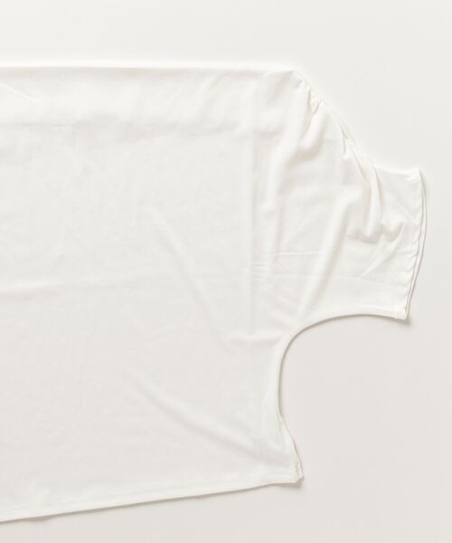 Dream garden(ドリームガーデン)の「オフショルダートップスTシャツ(Tシャツ/カットソー・レディース・ブラック/ホワイト/黄緑系・FREE)」の4枚目の写真