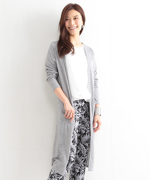 BEAMS LIGHTS Women's(ビームスライツ ウィメンズ)の「◎BEAMS LIGHTS / ロングノーカラーカーディガン(カーディガン/ボレロ・レディース・ホワイト/グレー/ネイビー・ONE SIZE)」の2枚目の写真