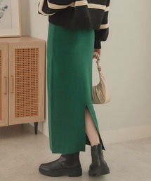 バックスリットニットスカート