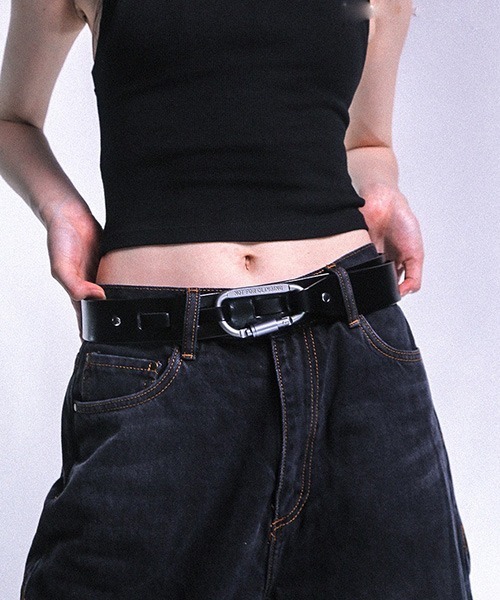 ROOPTOKYO(ループトウキョウ)の「カラビナバックルベルト(ベルト・レディース・ブラック・FREE)」の6枚目の写真