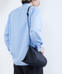 ITTI | ITTI イッチ / HERRIE BOX ONE HANDLE POUCH / DIPLO SKY ヘリーボックスワンハンドルポーチ レザーショルダーバッグ / ITTI-BAG-111-DS(ショルダーバッグ)
