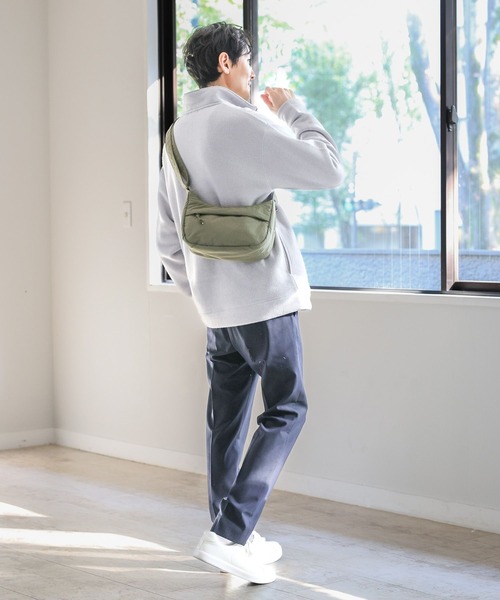 GLOBAL WORK(グローバルワーク)の「撥水ライトミニショルダー/992131(ショルダーバッグ・メンズ・ブラック/ライトグリーン/オフホワイト・FREE)」の18枚目の写真