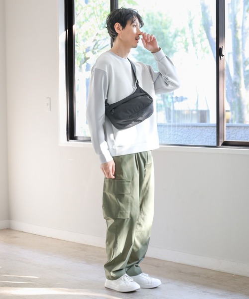 GLOBAL WORK(グローバルワーク)の「撥水ライトミニショルダー/992131(ショルダーバッグ・メンズ・ブラック/ライトグリーン/オフホワイト・FREE)」の12枚目の写真