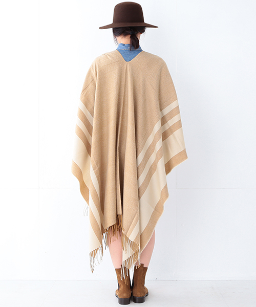 Ray BEAMS(レイビームス)の「Ray BEAMS / ライン ポンチョ ストール(マフラー・レディース・ブラック/ベージュ・ONE SIZE)」の12枚目の写真