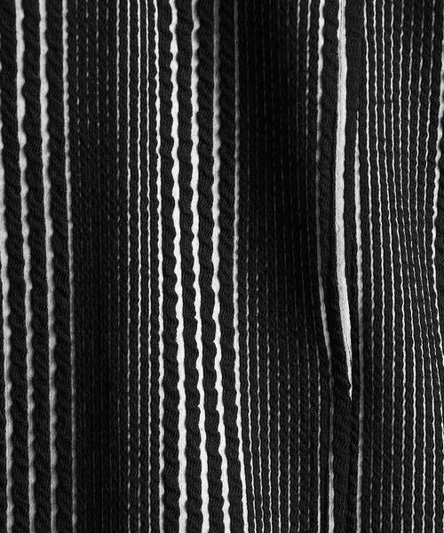 HIDEAWAYS NICOLE（ハイダウェイニコル）の「ブリスターストライプイタリアンカラーシャツ（シャツ/ブラウス・メンズ・ホワイト×ブラック/ブラック×ホワイト/オフホワイト・LARGE/MEDIUM/X-LARGE）」の15枚目の写真