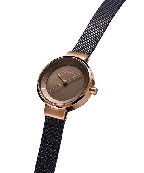BERING(ベーリング)の「BERING/ベーリング ユニセックスウォッチ ペアコレクション スカンジナビアンソーラー14639-375-J(ブラウン×グレー)/ 14627-265-J(ブラウン×ブラウン)(アナログ腕時計・メンズ・ブラウン系その他/ブラウン・MEDIUM/SMALL)」の2枚目の写真