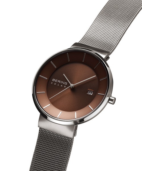 BERING(ベーリング)の「BERING/ベーリング ユニセックスウォッチ ペアコレクション スカンジナビアンソーラー14639-375-J(ブラウン×グレー)/ 14627-265-J(ブラウン×ブラウン)(アナログ腕時計・メンズ・ブラウン系その他/ブラウン・MEDIUM/SMALL)」の3枚目の写真