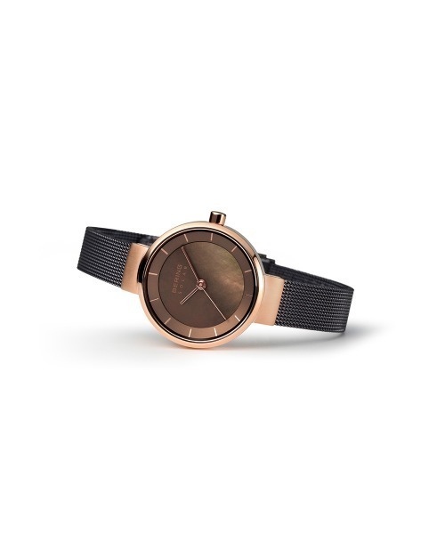 BERING(ベーリング)の「BERING/ベーリング ユニセックスウォッチ ペアコレクション スカンジナビアンソーラー14639-375-J(ブラウン×グレー)/ 14627-265-J(ブラウン×ブラウン)(アナログ腕時計・メンズ・ブラウン系その他/ブラウン・MEDIUM/SMALL)」の5枚目の写真