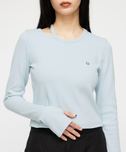 LAGUA GEM（ラグアジェム）の「METAL MOTIF ロングTシャツ（Tシャツ/カットソー・レディース・ライトピンク/ライトブルー/ブラック/ホワイト・FREE）」の4枚目の写真