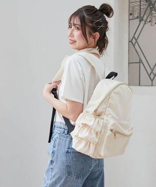 MAJESTIC LEGON（マジェスティックレゴン）の「サイドフリルリュック（バックパック/リュック・レディース・ブラック/アイボリー/ライトグレー/ピンク・FREE）」の11枚目の写真