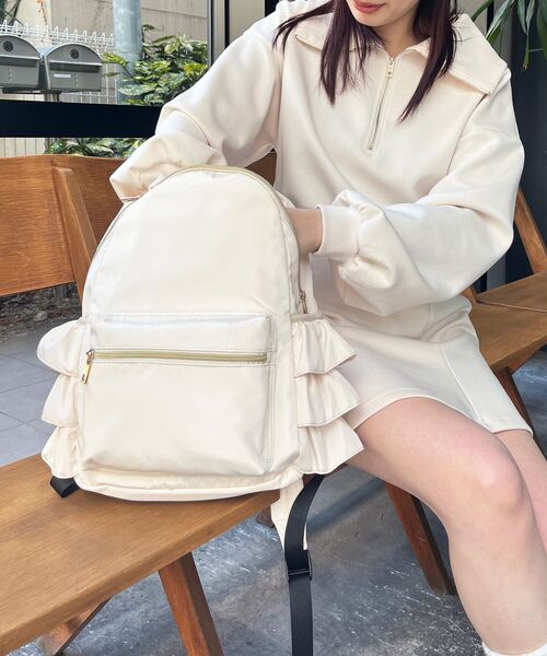 MAJESTIC LEGON（マジェスティックレゴン）の「サイドフリルリュック（バックパック/リュック・レディース・ブラック/アイボリー/ライトグレー/ピンク・FREE）」の17枚目の写真