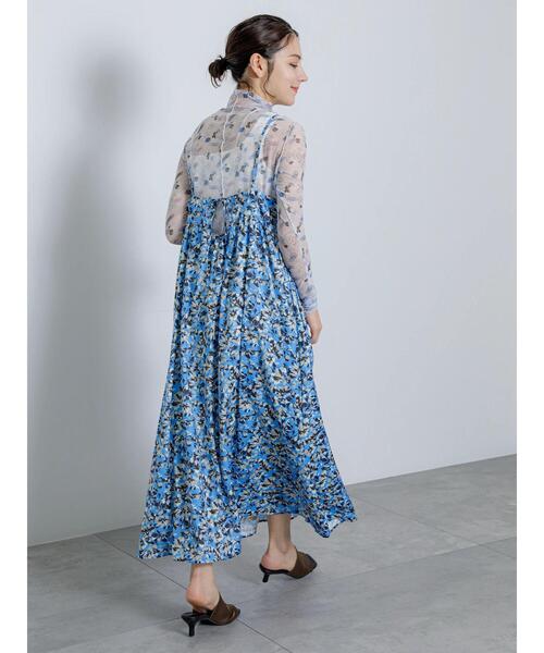 Te chichi（テチチ）の「【Atelier Bloom】フラワープリントキャミワンピース（ワンピース・レディース・ブルー・F）」の2枚目の写真