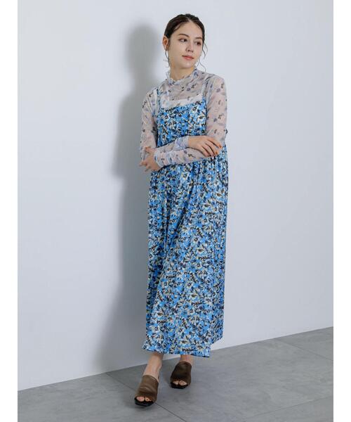 Te chichi（テチチ）の「【Atelier Bloom】フラワープリントキャミワンピース（ワンピース・レディース・ブルー・F）」の4枚目の写真
