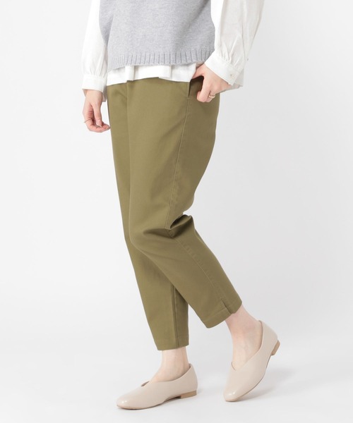 studio CLIP（スタディオクリップ）の「【スッキリ春らくパンツ】サブリナパンツ[プラスサイズあり]（その他パンツ・レディース・キャメル/オフホワイト/グレー/カーキ/ブラック/ネイビー・MEDIUM/SMALL/XXX-LARGE/XX-LARGE/X-LARGE/LARGE）」の22枚目の写真