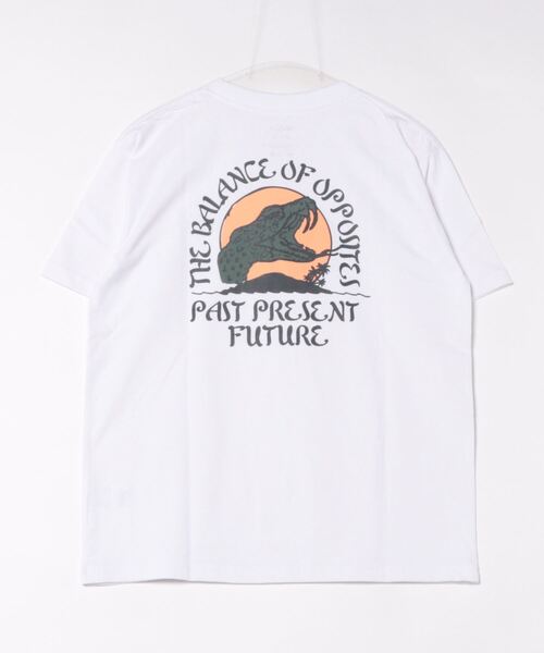 RVCA（ルーカ）の「RVCA レディース BALANCE SNAKE ST Ｔシャツ 【2024年春夏モデル】/ルーカワンポイントロゴ半袖バックプリントTシャツ（Tシャツ/カットソー・レディース・ブラック/グリーン系その他/ホワイト・SMALL/MEDIUM）」の4枚目の写真
