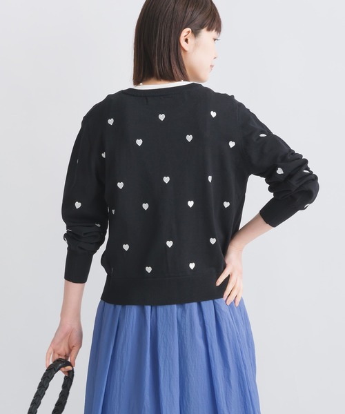PICCIN PERLA(ピッチンペルラ)の「ハート刺繍パールボタンカーディガン(カーディガン/ボレロ・レディース・ライトグレー/ブラック/オフホワイト・M)」の12枚目の写真