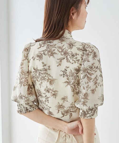 MAJESTIC LEGON（マジェスティックレゴン）の「レディボウタイブラウス（シャツ/ブラウス・レディース・ベージュ系その他2/ホワイト系その他2/アイボリー/ブルー系その他2/クリーム・MEDIUM）」の6枚目の写真