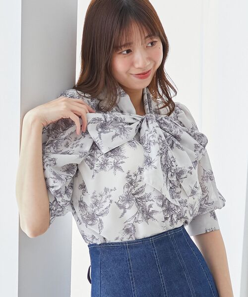 MAJESTIC LEGON（マジェスティックレゴン）の「レディボウタイブラウス（シャツ/ブラウス・レディース・ベージュ系その他2/ホワイト系その他2/アイボリー/ブルー系その他2/クリーム・MEDIUM）」の12枚目の写真