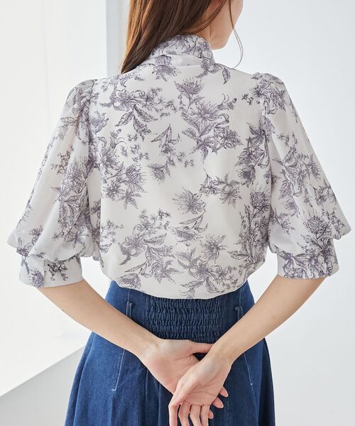 MAJESTIC LEGON（マジェスティックレゴン）の「レディボウタイブラウス（シャツ/ブラウス・レディース・ベージュ系その他2/ホワイト系その他2/アイボリー/ブルー系その他2/クリーム・MEDIUM）」の14枚目の写真