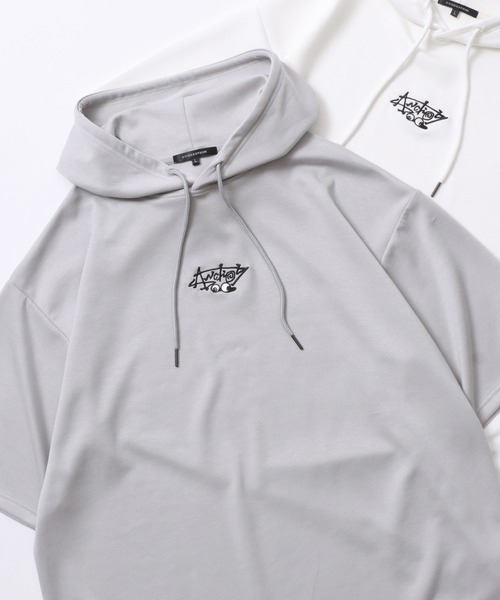SITRY(シトリー)の「Punch the dough Street Style Hoodie/別注 オーバーサイズ ポンチ ストリートロゴ ワンポイント刺繍 半袖 Tパーカー レディース メンズ(パーカー・メンズ・ライトグレー/ホワイト/チャコール/ブラック/グレイッシュブルー・L/M)」の4枚目の写真