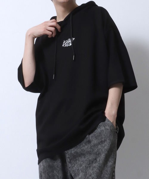SITRY(シトリー)の「Punch the dough Street Style Hoodie/別注 オーバーサイズ ポンチ ストリートロゴ ワンポイント刺繍 半袖 Tパーカー レディース メンズ(パーカー・メンズ・ライトグレー/ホワイト/チャコール/ブラック/グレイッシュブルー・L/M)」の21枚目の写真