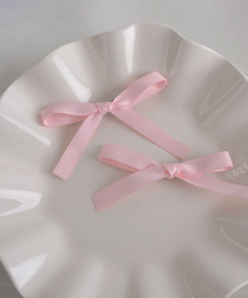 TONE SELECT GOODS(トーンセレクトグッズ)の「【float】パステルカラー リボン ヘアクリップ【2個セット/8色展開】(ヘアピン・レディース・ブルー/オフホワイト/ブラック/ピンク/グリーン/パープル/イエロー/レッド・FREE)」の7枚目の写真