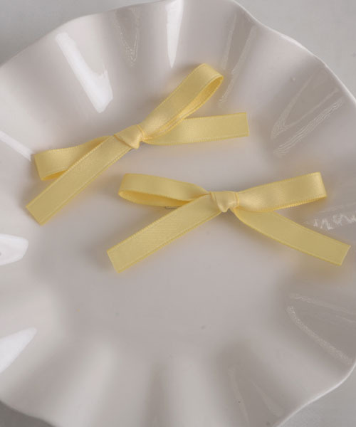 TONE SELECT GOODS(トーンセレクトグッズ)の「【float】パステルカラー リボン ヘアクリップ【2個セット/8色展開】(ヘアピン・レディース・ブルー/オフホワイト/ブラック/ピンク/グリーン/パープル/イエロー/レッド・FREE)」の6枚目の写真