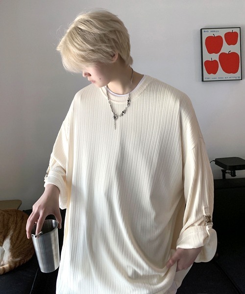 FVLMEN(フルメン)の「【FVLMEN】pleats stripe buckle design rollup halfsleeve tee/プリーツ ストライプ バックル デザイン ロールアップ ハーフスリーブ T(Tシャツ/カットソー・メンズ・グレー/ブラウン/ブラック/アイボリー・X-LARGE/LARGE/MEDIUM)」の8枚目の写真