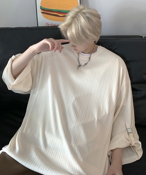 FVLMEN(フルメン)の「【FVLMEN】pleats stripe buckle design rollup halfsleeve tee/プリーツ ストライプ バックル デザイン ロールアップ ハーフスリーブ T(Tシャツ/カットソー・メンズ・グレー/ブラウン/ブラック/アイボリー・X-LARGE/LARGE/MEDIUM)」の10枚目の写真