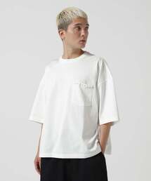 DISCOVERED | DISCOVERED(ディスカバード) 別注WIDE STUDS POCKET TEE(Tシャツ/カットソー)